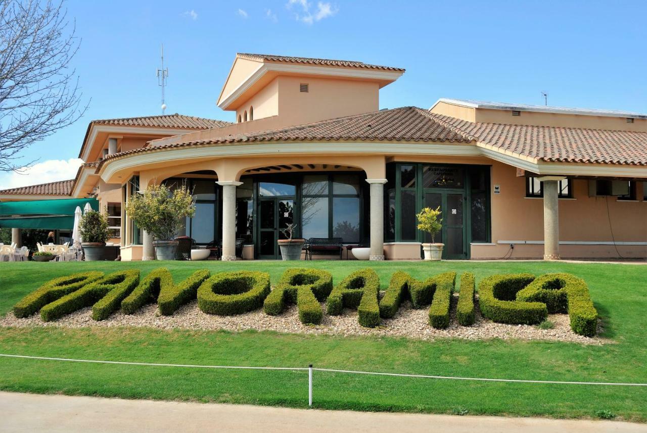Chalet adosado de lujo para 6 personas en Golf Panorámica San Jorge  Exterior foto